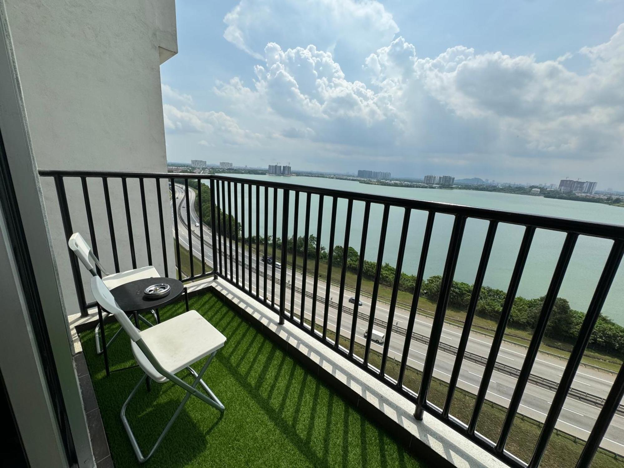 Skylake Residence Luxury Family Vacation Puchong Kültér fotó